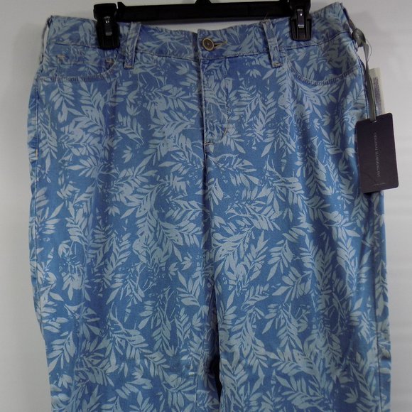 NYDJ - Claire Trouser Palace Leaves Print Size 10P NWT TORN LEG BOTTOM READ! - Picture 4 of 13